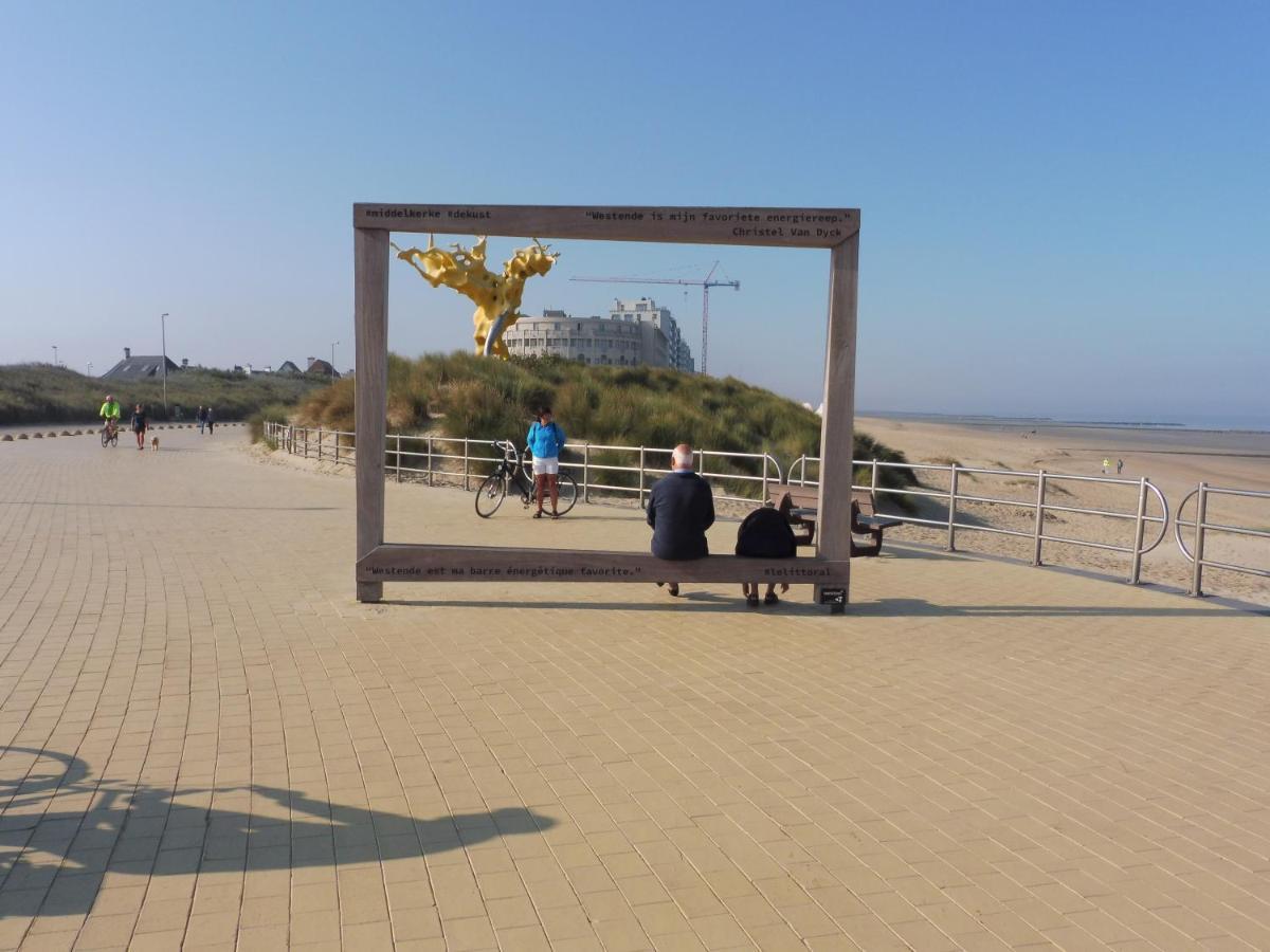 Studio On The Beach With Sea View Middelkerke Luaran gambar