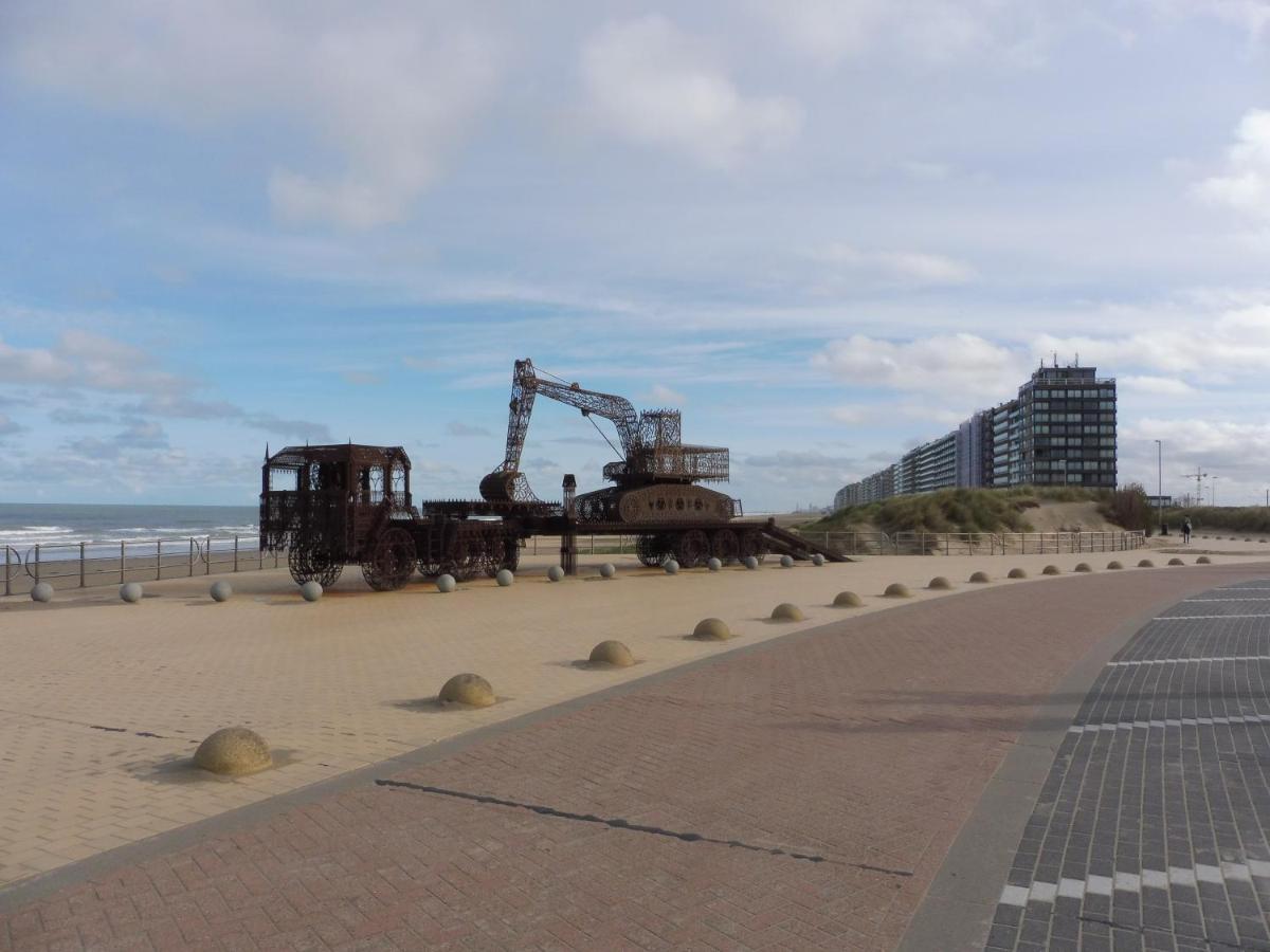Studio On The Beach With Sea View Middelkerke Luaran gambar