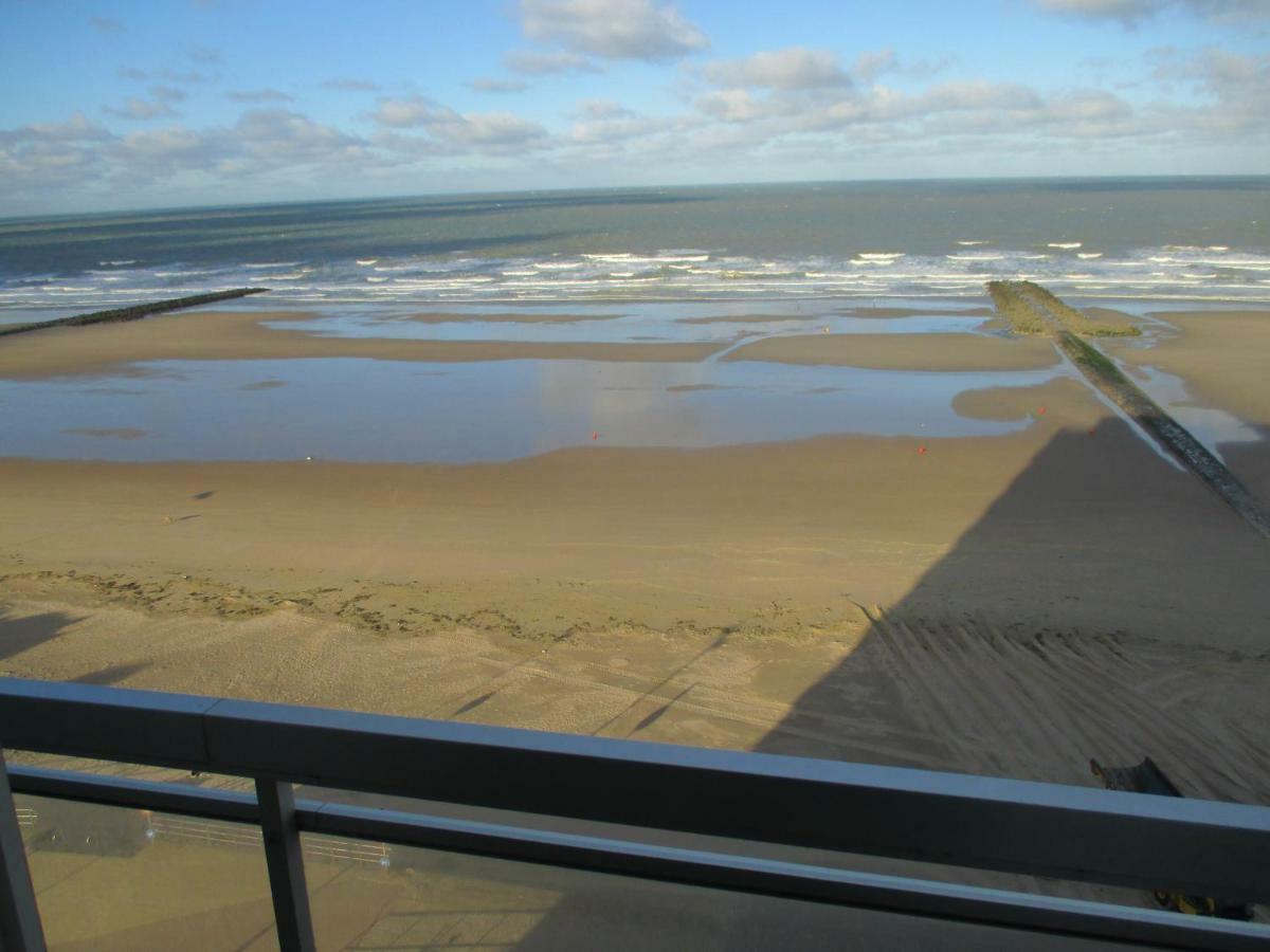 Studio On The Beach With Sea View Middelkerke Luaran gambar