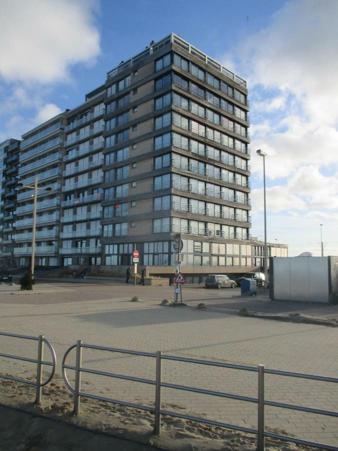 Studio On The Beach With Sea View Middelkerke Luaran gambar