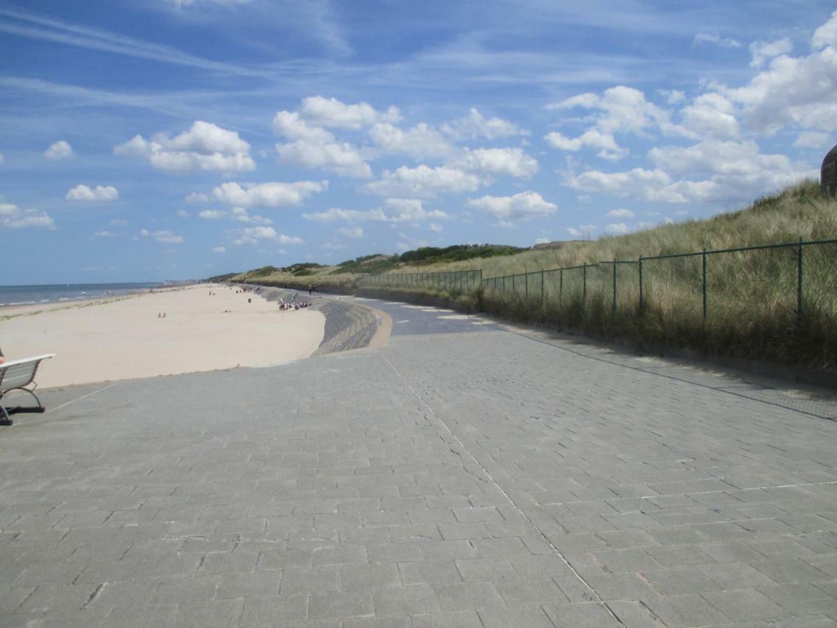 Studio On The Beach With Sea View Middelkerke Luaran gambar
